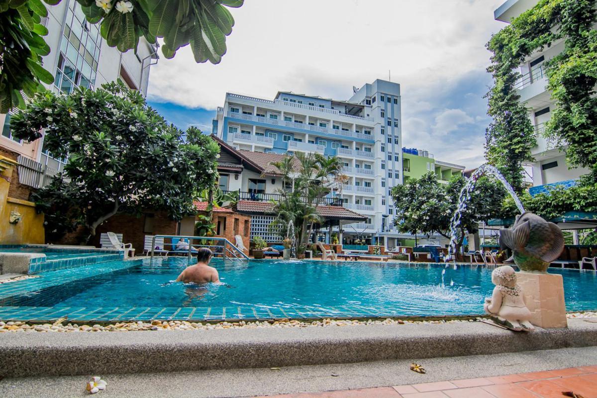 Sutus Court 7 Hotel Pattaja Kültér fotó