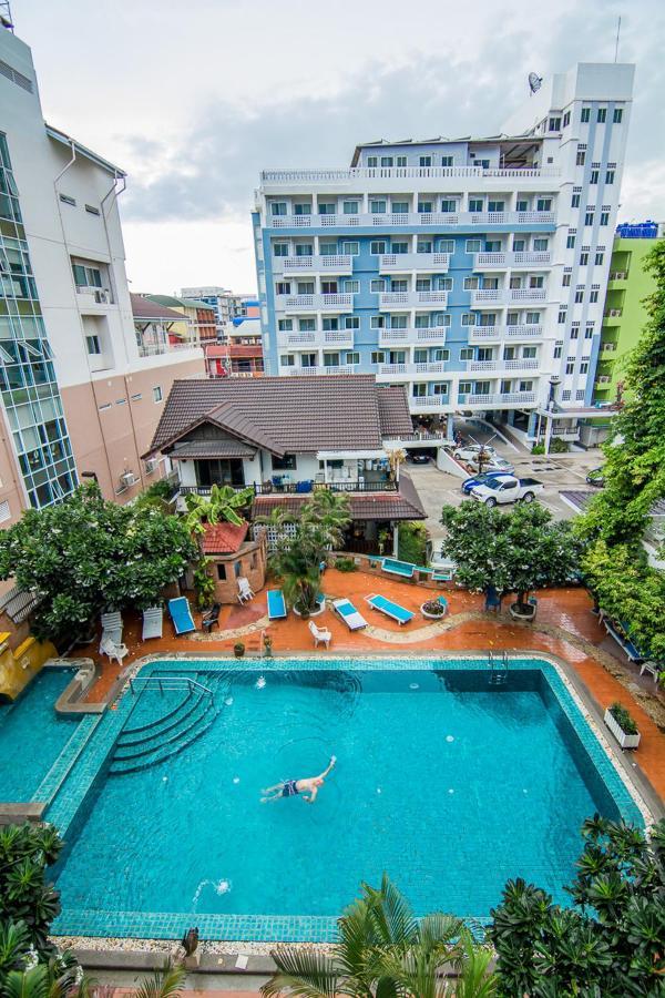 Sutus Court 7 Hotel Pattaja Kültér fotó