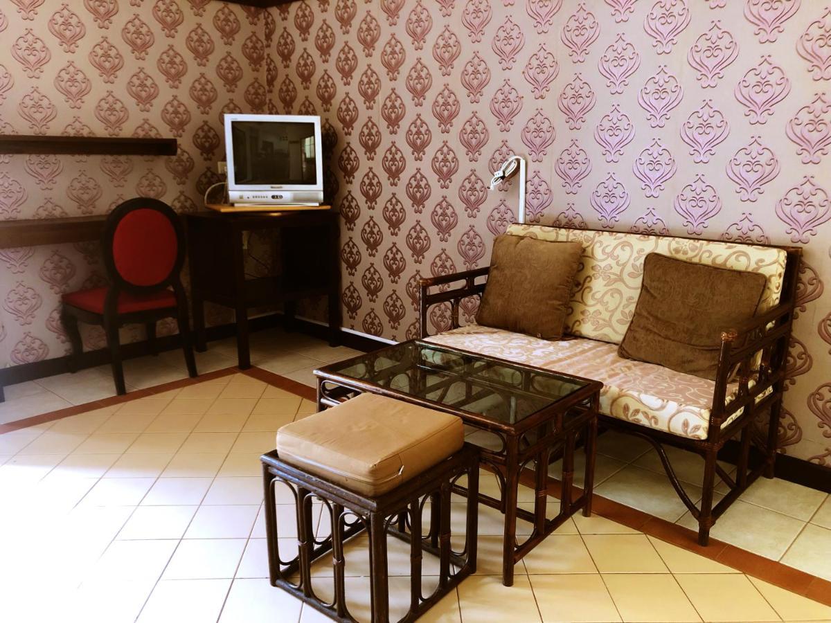 Sutus Court 7 Hotel Pattaja Kültér fotó