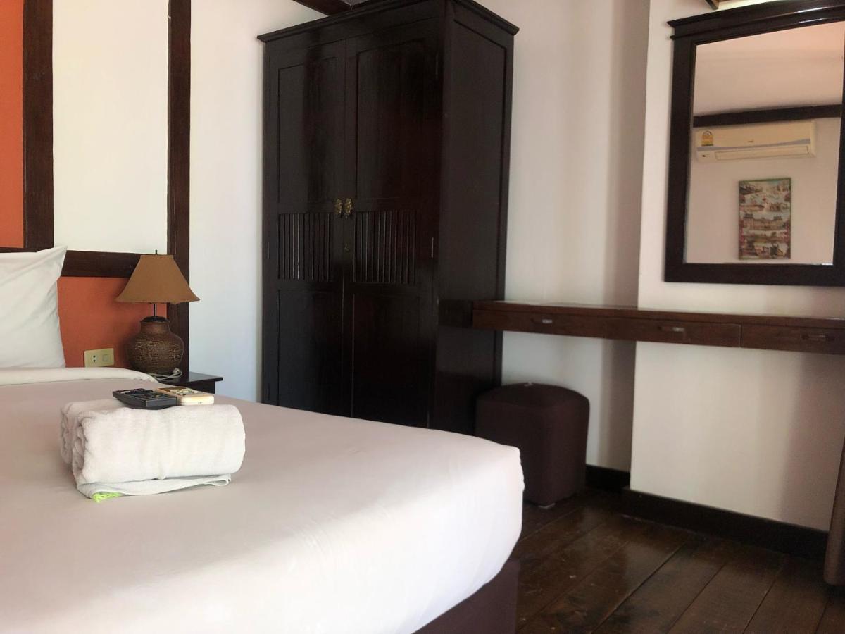 Sutus Court 7 Hotel Pattaja Kültér fotó