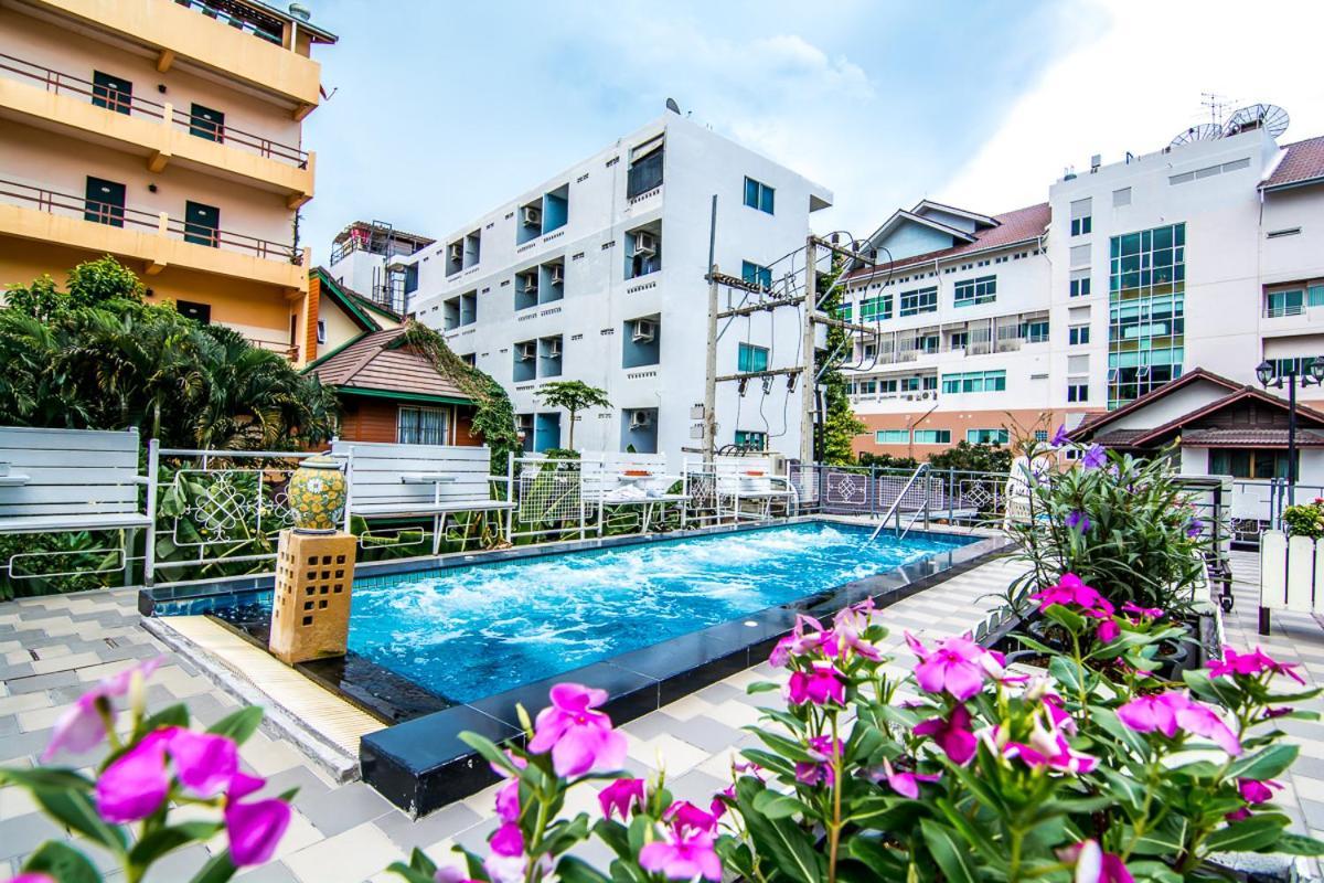 Sutus Court 7 Hotel Pattaja Kültér fotó