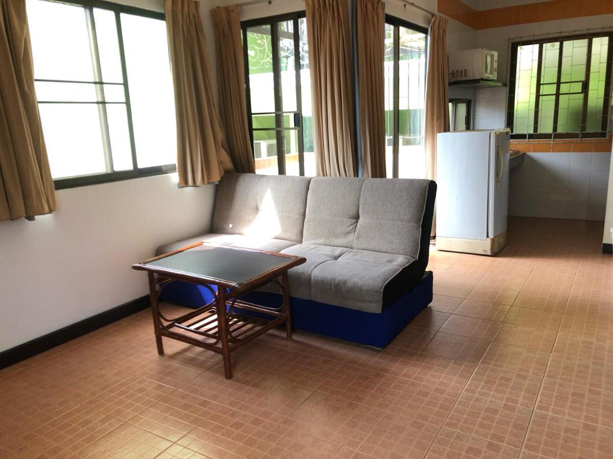 Sutus Court 7 Hotel Pattaja Kültér fotó